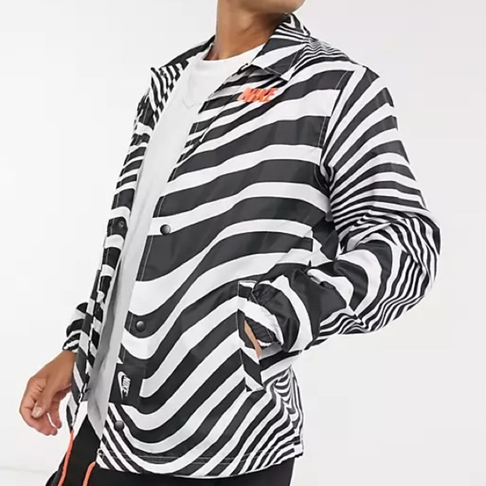 Nike Air Max Coaches Jacket Men’s Medium